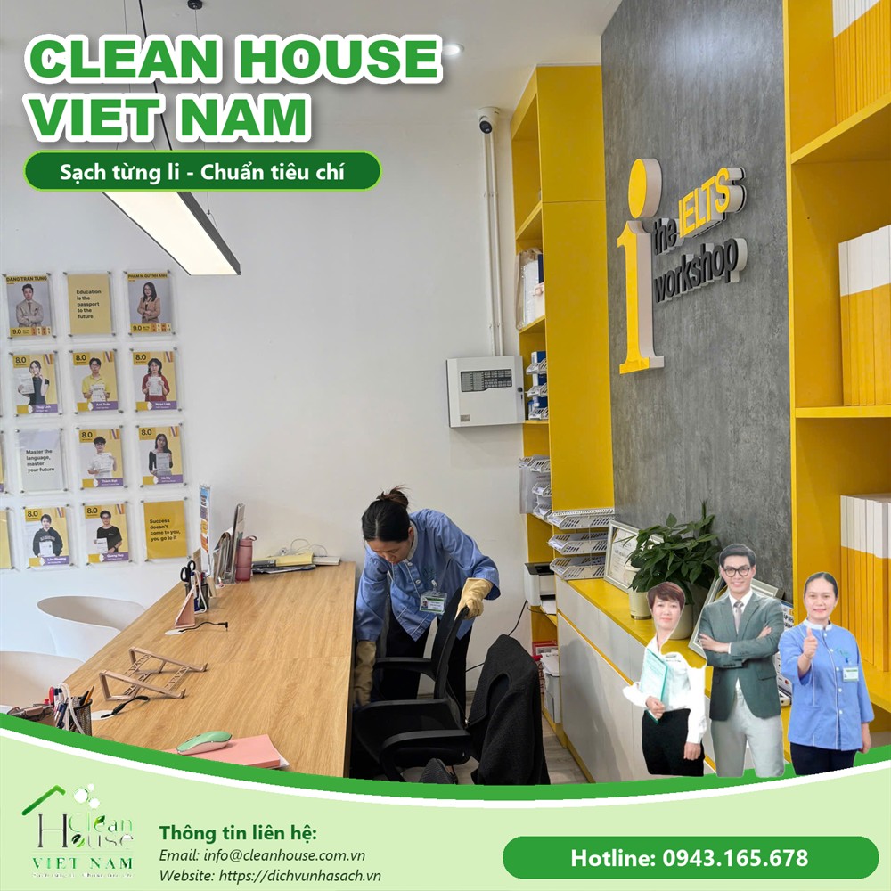 Nhân viên Dịch vụ Nhà Sạch làm việc